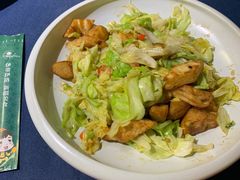包包菜炒馕-伊带伊路新疆美食府(呼家楼店)