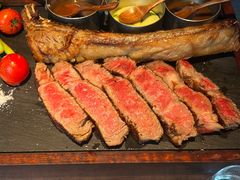 炭烤谷饲500天和牛M6战斧牛排-弦月窗LUNETTE BY AMANDA(复兴路店)