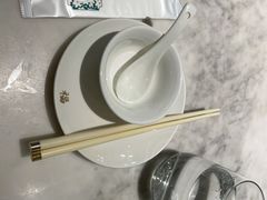 -香港百合居(LCM置汇旭辉广场店)