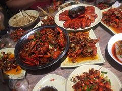 -巴厘龙虾·榜首油焖大虾(音乐学院·沿江酒馆店)