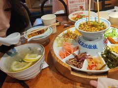 -怪噜范·老贵阳街头名小吃(鸿通城店)