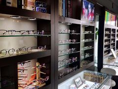 -视野联行眼镜蔡司·依视路官方授权店(顺城店)