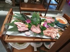 -明洞阿姨·韩式酱蟹烤肉·创意料理(三元桥店)