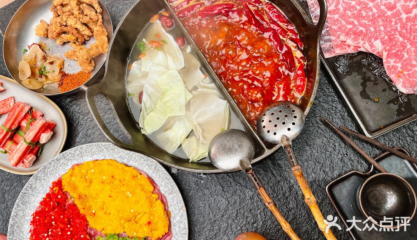 武汉仪式感满满的翘脚牛肉火锅