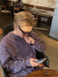 -Hair Co.一间沙龙