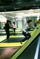 -反弹蹦床公园·亲子乐园·团建·派对(青岛融创茂店)
