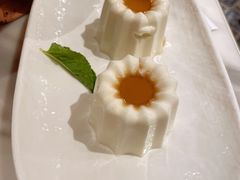 椰汁嘟嘟糕-金椰壳· 大厨新加坡菜(壹方城店)
