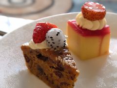 枣泥核桃蛋糕-三亚湾皇冠假日度假酒店·临风大堂酒廊