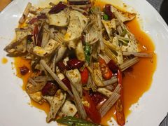 -大众跷脚牛肉馆·非遗传承单位(峨眉山店)