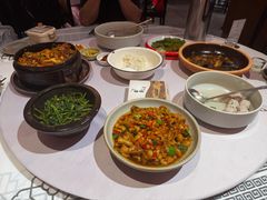 -客家大院·非遗赣南客家菜(郁孤台店)