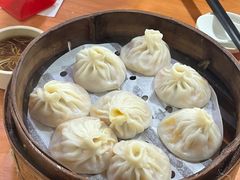 -莱莱小笼·乔艾