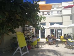 -The Sunny Side Cafe Station 1