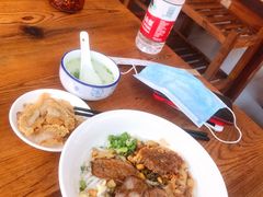 -牛八宝桂林米粉(八里庄店)