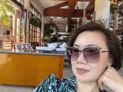 -亚龙湾喜来登·美景台大堂吧