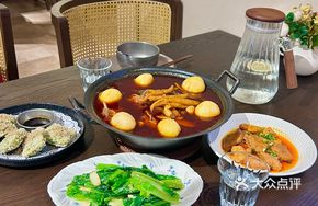 Liangshan Chicken Pot