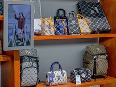 -王府井奥莱临潼小镇(临潼店)