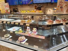面包甜点陈列柜-罗森尼娜(解放西路店)