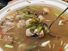 -龙悦湾酒家·八阵鱼生·渔人码头店