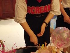 -一家人(凯旋路店)