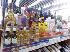 -全家便利店(东直门店)