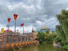 -七彩云南欢乐世界