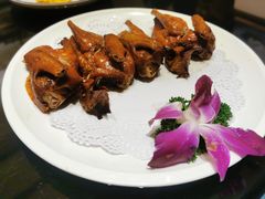 脆皮乳鸽-宴小馆·小海鲜青岛菜(五四广场店)