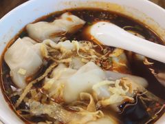 红汤辣馄饨-笑来喜馄饨小笼工坊店(湖滨街店)