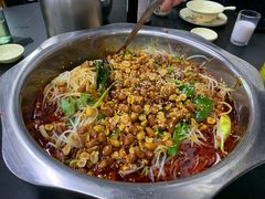 -周良天山牛杂城(天山路总店)