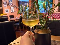 -SISTERS BAR RESTAURANT川意酒馆(嘉善老市H楼店)
