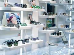 -潘多拉眼镜·蔡司依视路明月(潘家园店)