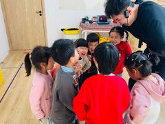 -猴有戏教育戏剧·音乐剧·主持口才·演讲朗诵辩论(环球港华师大校区)