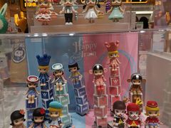 -泡泡玛特POPMART(上海环球港店)