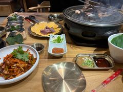 -青瓦餐厅·生鱼片·韩园烤肉(西塔店)