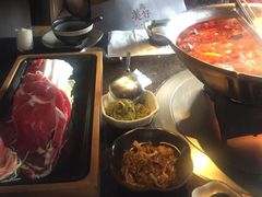 -湊湊火锅·茶憩(新中关购物中心店)