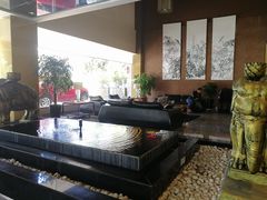 -昆明朗威酒店(昆明站火车站双桥夜市风情街店)