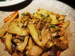 -半山腰·云南菜(侨福芳草地店)