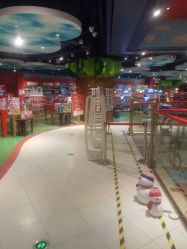 -Hamleys哈姆雷斯(三胞店)