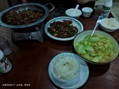 -湖南人家湘菜馆(镇江路店)