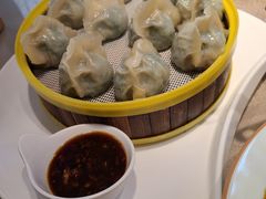 渔村三鲜包-小船渔村·大连菜(新华街店)