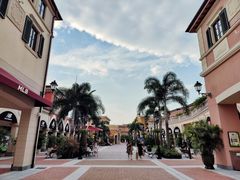 -佛罗伦萨小镇广佛名品奥特莱斯(疏港路店)