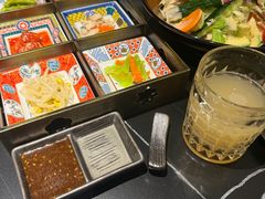 -山川小町·极番烧肉(新地假日广场店)