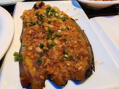 -粉墨特色菜·烧烤音乐酒馆
