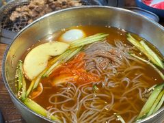 -明洞阿姨·韩式酱蟹烤肉·创意料理(三元桥店)