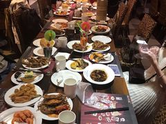 -四海一家自助餐(益田假日广场店)