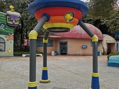 -史努比缤纷世界