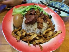 -爆炸头阿姨小四川正宗川味小吃(无任何分店)