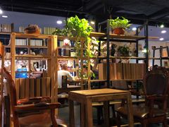 -魔方城市书房(中街益田店)