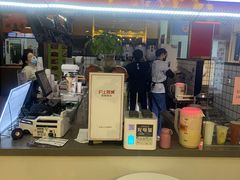 -沪上阿姨·精选茶饮(十一经路店)