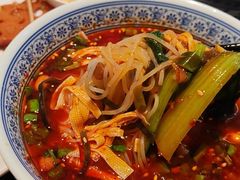 -涨巢·潮玩水疗局