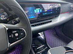 -ARCFOX极狐(世纪金源店)